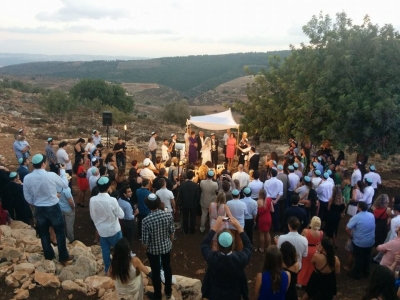 Once you found the love of your life, Israel is also the perfect place to get married. As this picture from Jonny's wedding shows beautifully (Credit: Private)