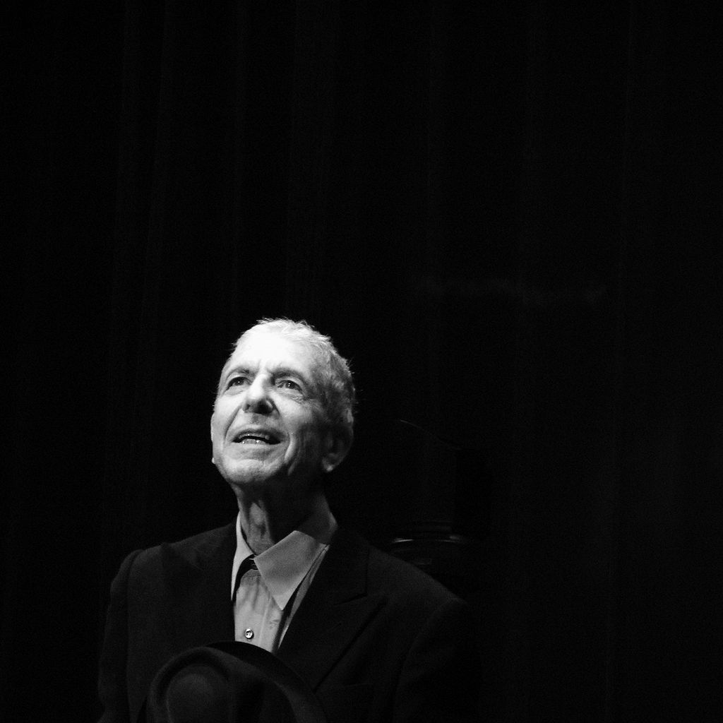 1024px-leonard_cohen_2181